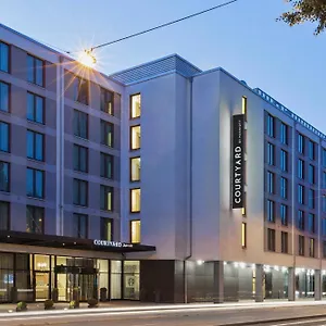 Courtyard By Marriott East **** München
